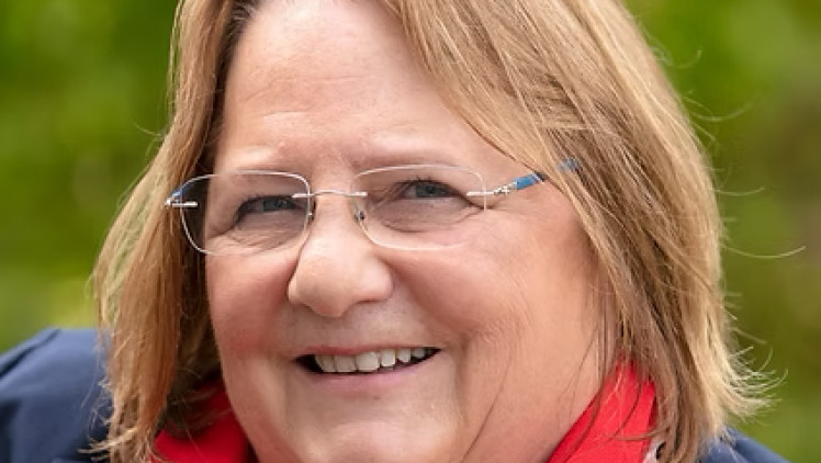 In Memoriam – Monique Garsoux